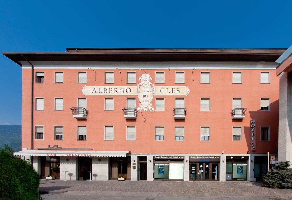 Hotel Cles Exterior foto